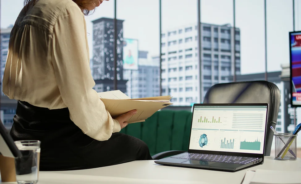 Compliance Tracking and Performance Reporting: